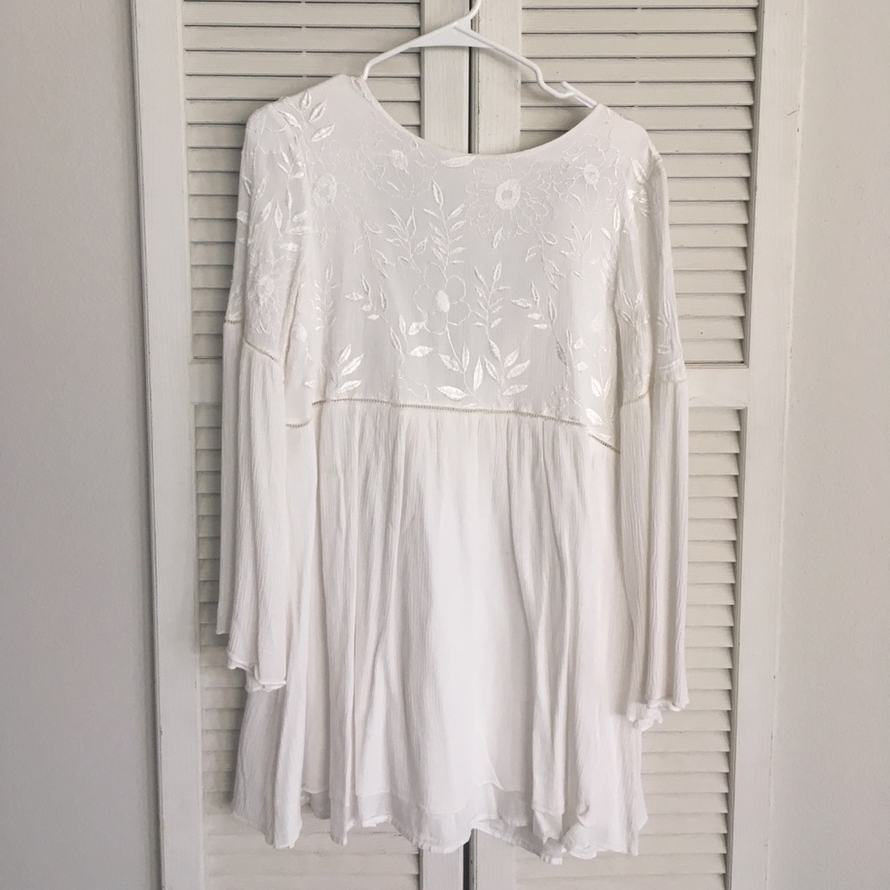 Lulu’s White Mini Boho Dress • bell sleeves